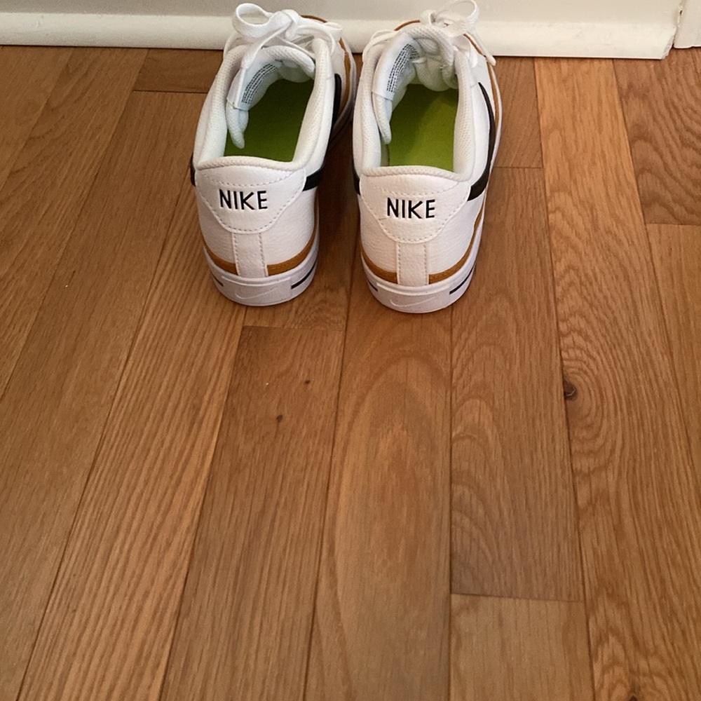 Women’s Nike White, Tan, and Black Sneakers - 8 - Picture 5 of 11